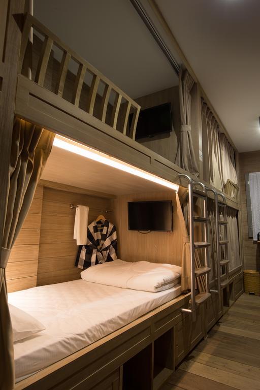 Canale Hostel Bangkok Exteriör bild