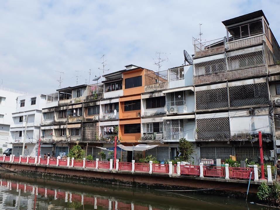 Canale Hostel Bangkok Exteriör bild